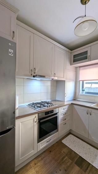 Apartament cu 2 camere decomandat, mobilat în Borhanci