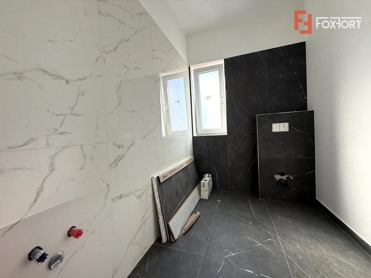 Casă cu 3 camere cu Teren 300 Mp în Dumbrăvița
