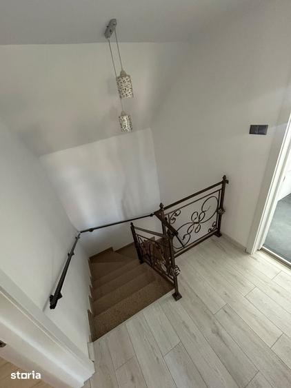 Casa individuala, decomanda, 6 camere, 180 mp ., teren 3 ari., zona d - 4