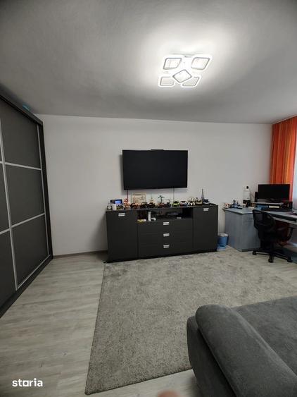 Apartament cu 2 camere decomandat în Decebal