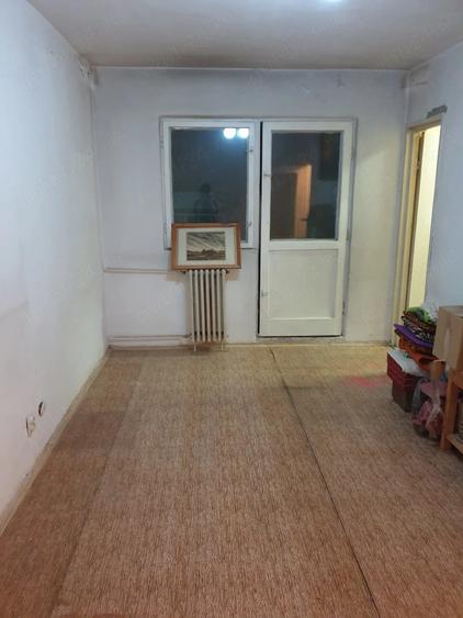 Garsonieră semidecomandată în Micălaca
