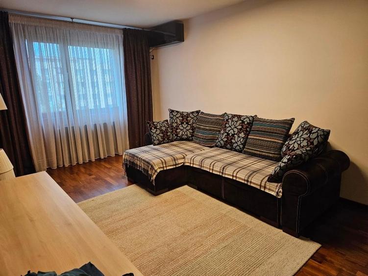 Apartament cu 3 camere decomandat, mobilat în Dristor — fotografia 1