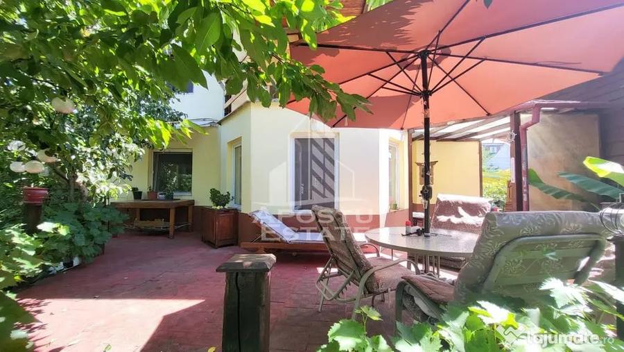 Casă cu 4 camere cu Teren 574 Mp în Aradului