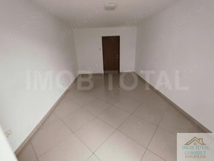 Spațiu comercial, de 25 mp, în Central