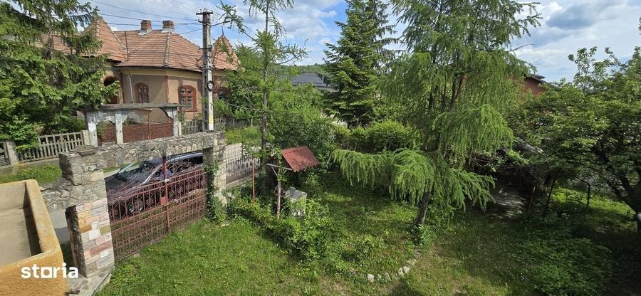 Casă cu 4 camere în Buciumeni