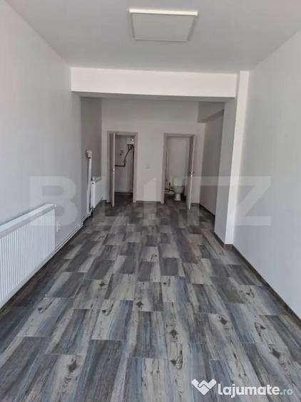 Spațiu comercial, de 31 mp, în Central