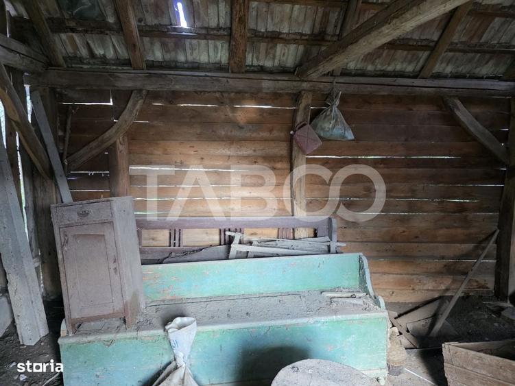 Casă cu 3 camere cu Teren 1800 Mp în Păuca