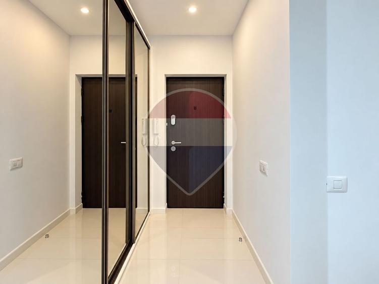 Apartament cu 2 camere semidecomandat, mobilat în Central