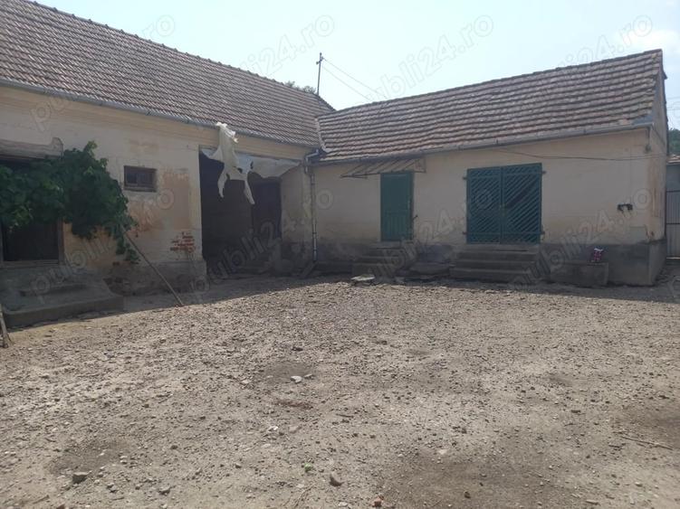 Casă cu 3 camere cu Teren 4000 Mp în Chelmac