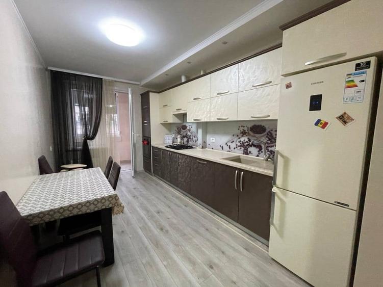 Apartament cu 2 camere decomandat în Moșilor