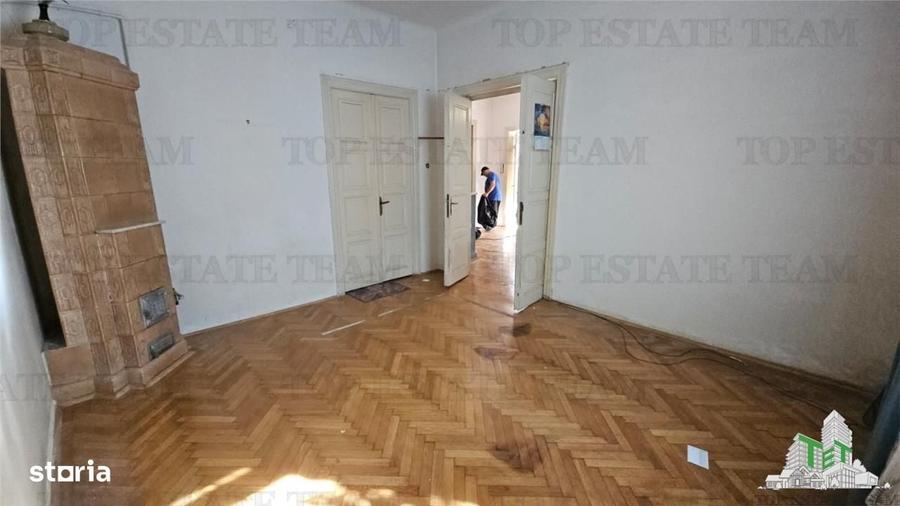 Casă cu 4 camere cu Teren 340 Mp în Dorobanți