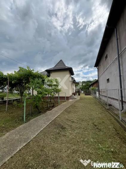 Casă cu 3 camere cu Teren 1140 Mp în Central