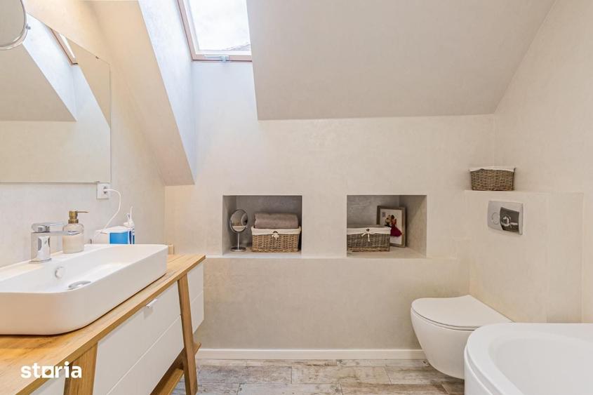 Apartament cu 4 camere în Centrul Istoric