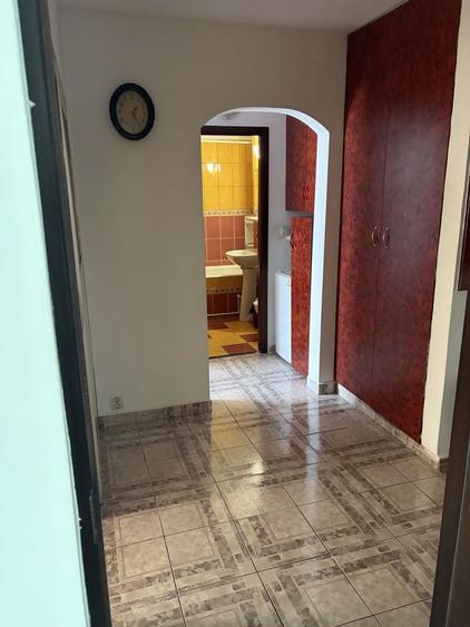 Apartament cu 2 camere decomandat în Galata