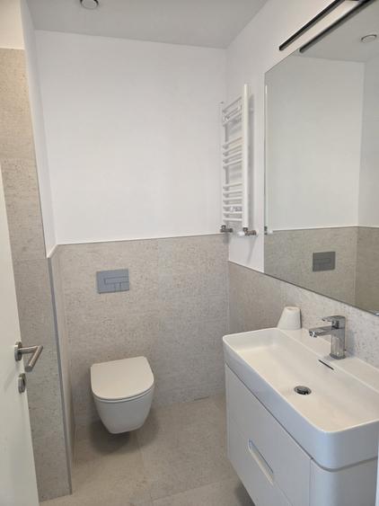 Apartament cu 3 camere decomandat în Floreasca