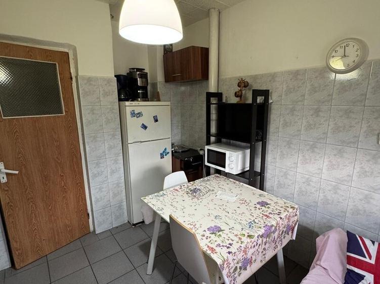 Apartament cu 2 camere semidecomandat în Brâncoveanu