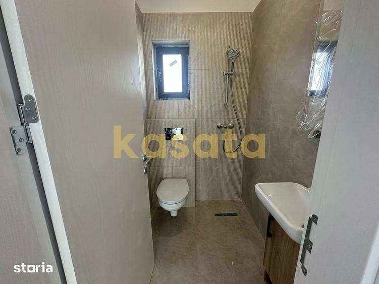 Casă cu 3 camere cu Teren 450 Mp în Central