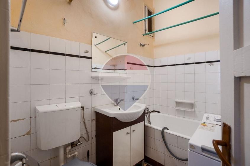 Apartament cu 3 camere decomandat în Centrul Istoric