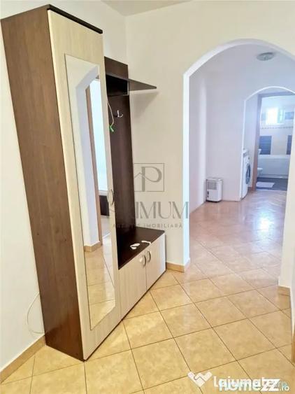 Apartament cu 3 camere decomandat în Lunei