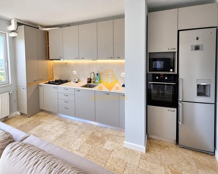 Apartament cu 2 camere semidecomandat în Central