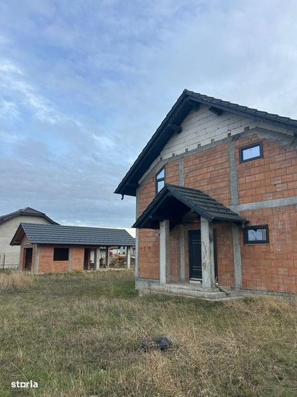 Vila de vanzare, in Carpinis - 13