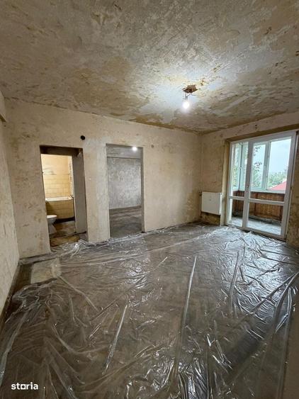 Apartament cu 3 camere semidecomandat în Domenii