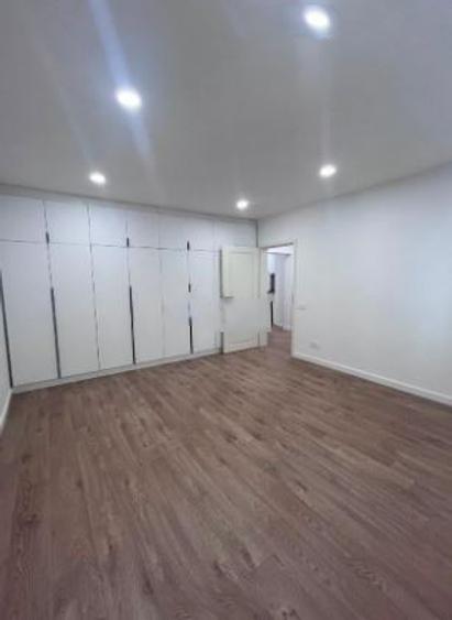 Apartament cu 2 camere semidecomandat, mobilat în Brâncoveanu