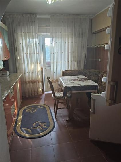 Apartament cu 2 camere decomandat în Apollo
