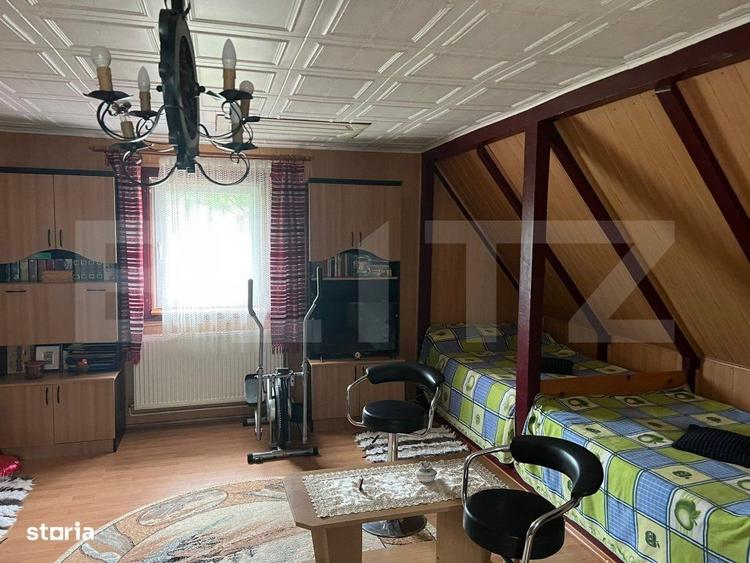 Casă cu 4 camere în Criș