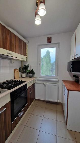 Apartament cu 2 camere semidecomandat în Brâncoveanu
