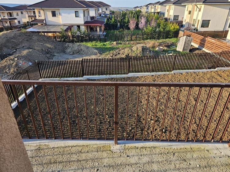 Casă individuală cu 4 camere cu Canalizare în Dezmir