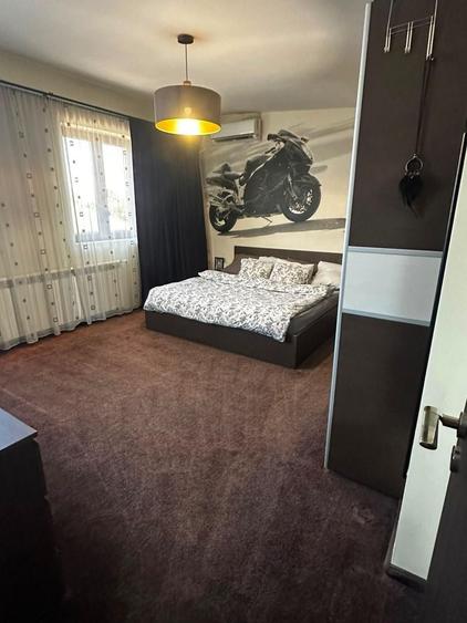 Duplex cu 8 camere cu Canalizare în Ciorogârla