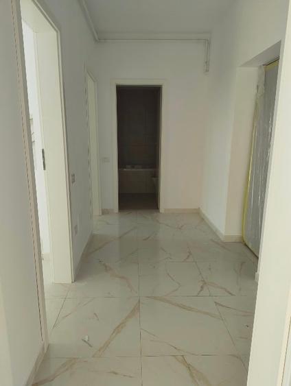 Apartament cu 2 camere nedecomandat în Metalurgiei