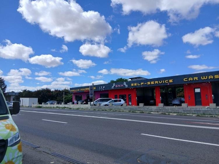 Spațiu comercial, în Sud
