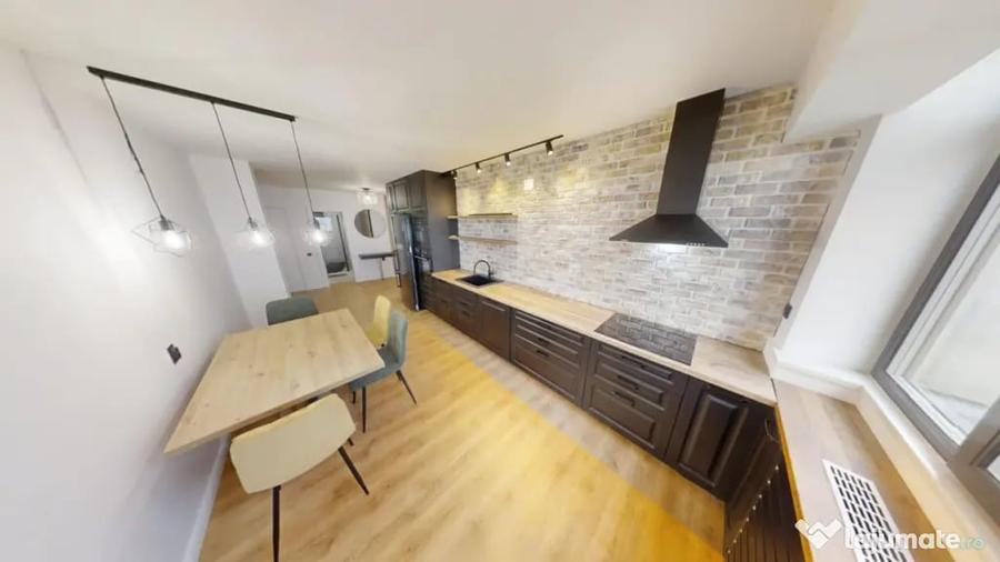 Apartament cu 4 camere decomandat în Zorilor