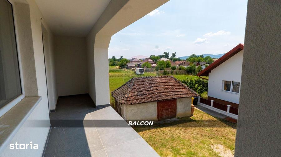 Casă cu 5 camere cu Teren 600 Mp în Mireșu Mare