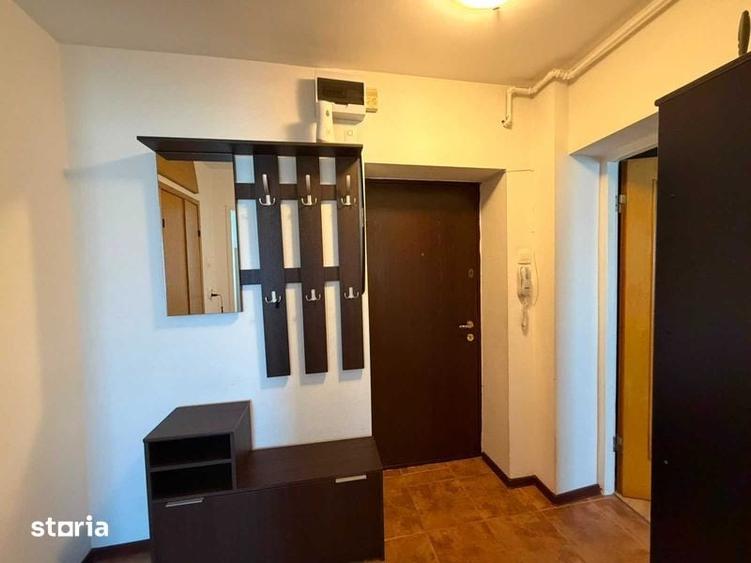 Garsonieră decomandată în 13 Septembrie