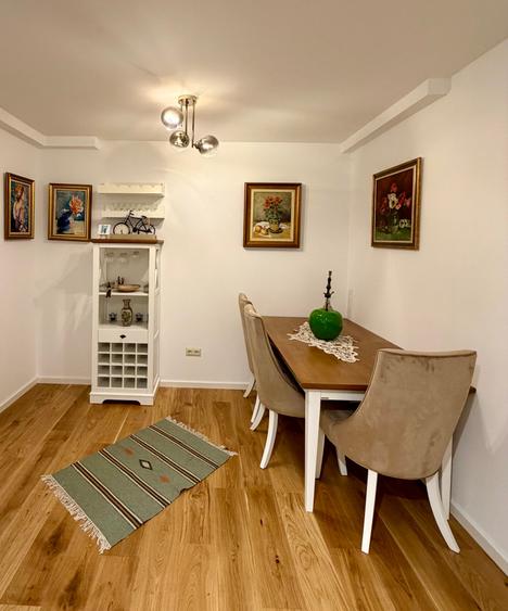 Apartament cu 2 camere semidecomandat în Pajura