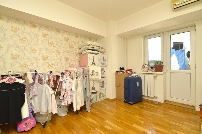 Apartament cu 3 camere decomandat, mobilat în Unirii