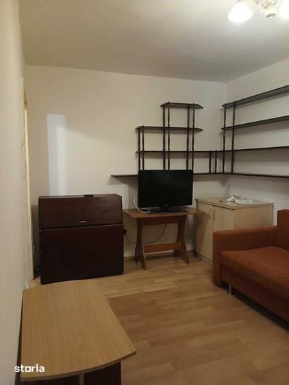 Garsonieră în Intim