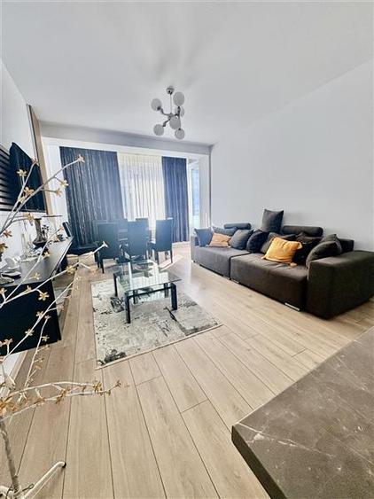 Apartament cu 2 camere decomandat, mobilat în Palas