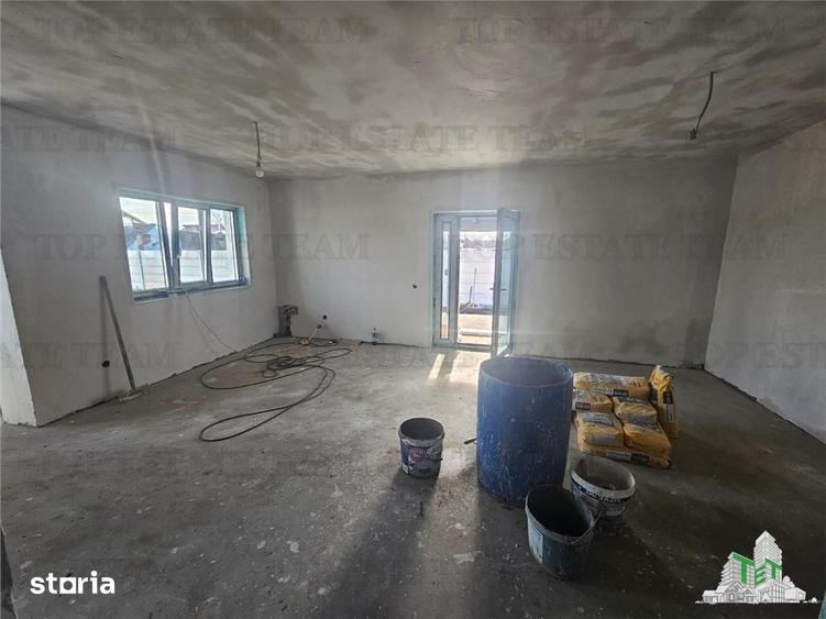Casă cu 4 camere cu Teren 464 Mp în Joița
