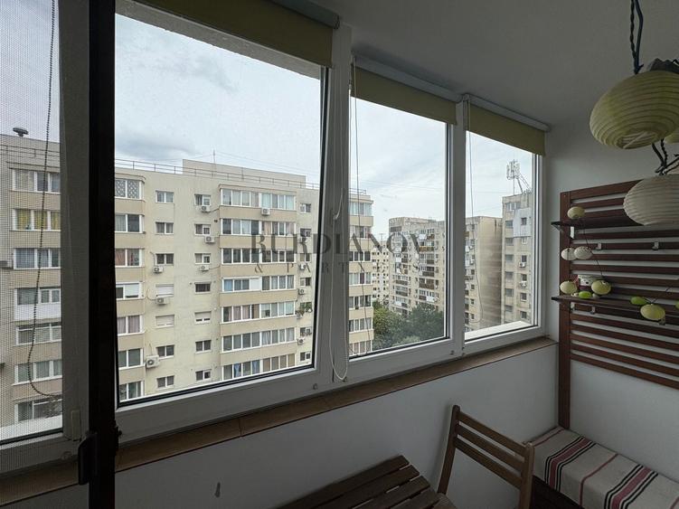 Apartament cu 3 camere decomandat în Vitan