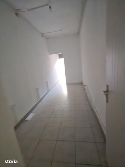 Spațiu comercial, de 82 mp, în Brazda lui Novac