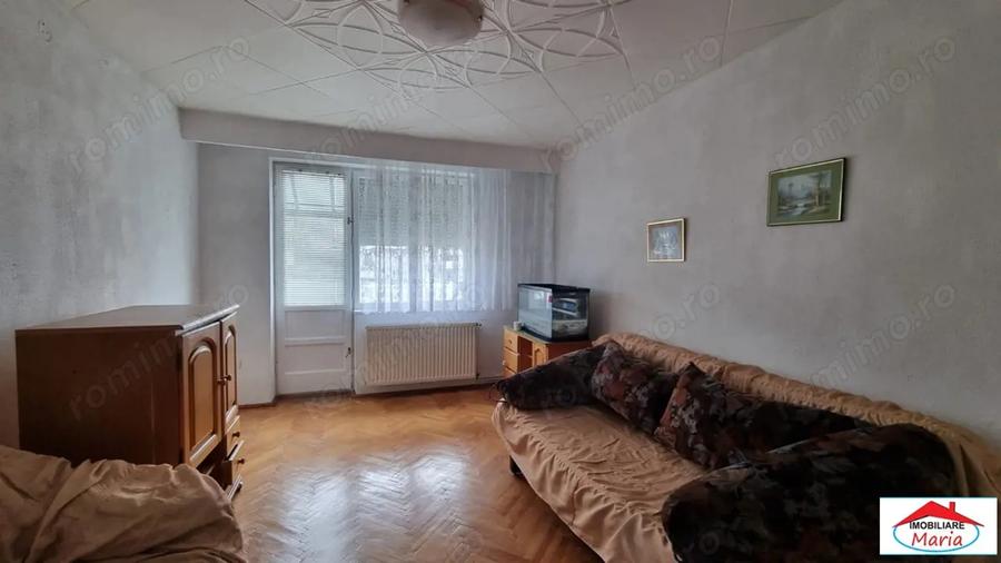 Apartament cu 2 camere decomandat în Central