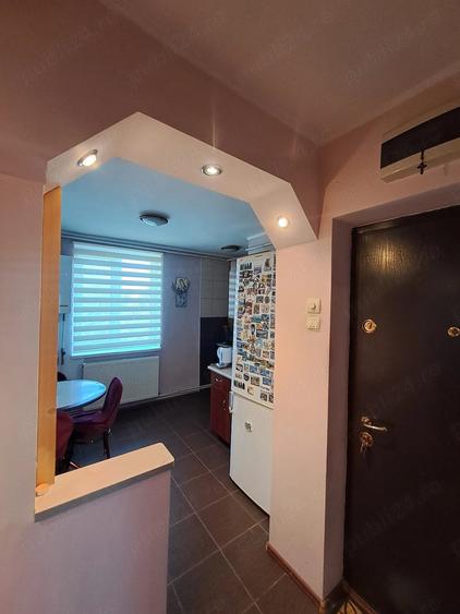 Apartament cu 2 camere semidecomandat în Ultracentral