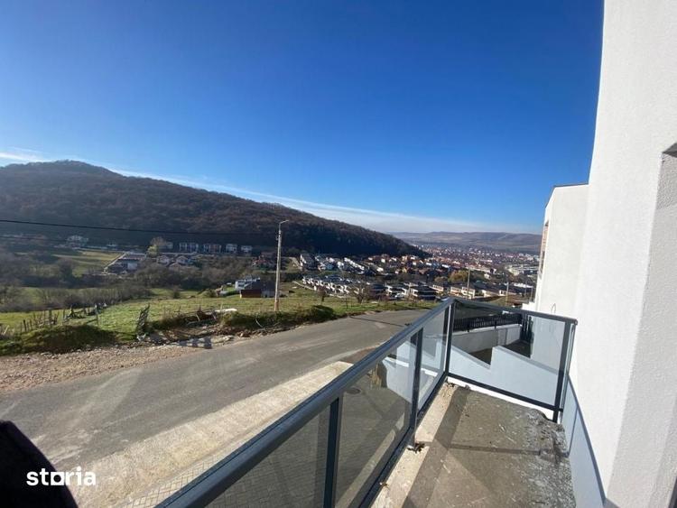 Casă cu 5 camere cu Teren 500 Mp în Central