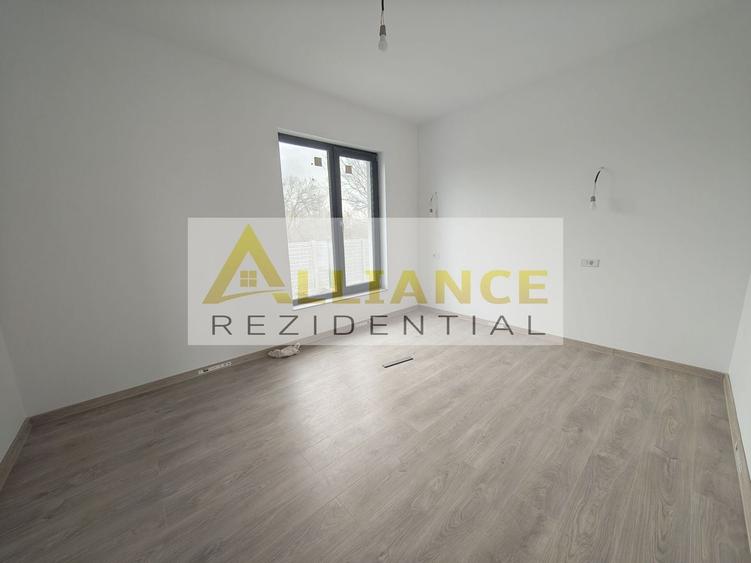 Casă individuală cu 3 camere cu Canalizare în Berceni