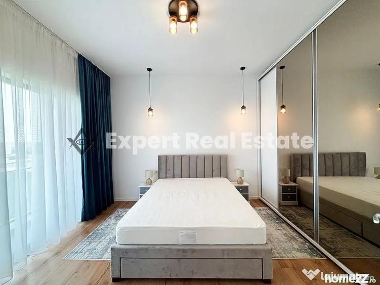 Apartament cu 3 camere decomandat în Tunari