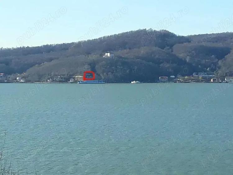 Teren de 920 mp, în Sud